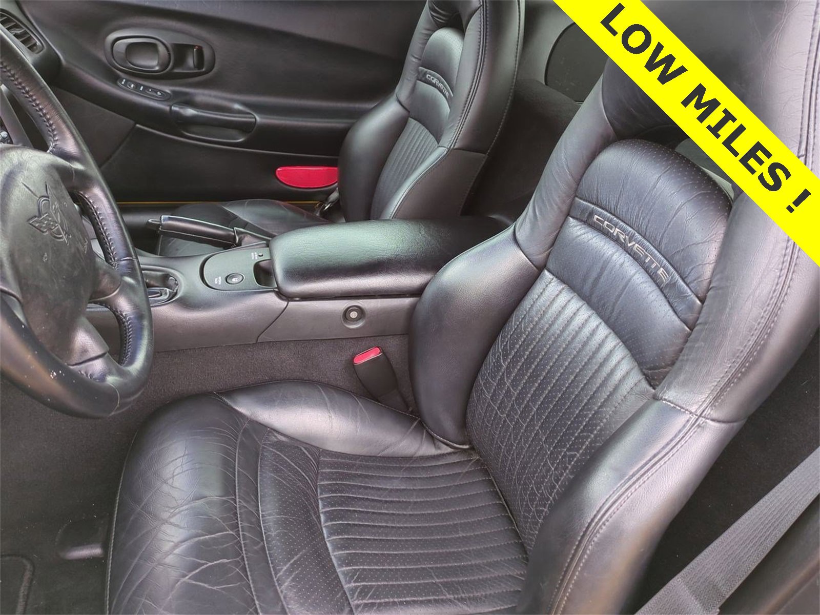 Thumbnail: 2004 Chevrolet Corvette - 14