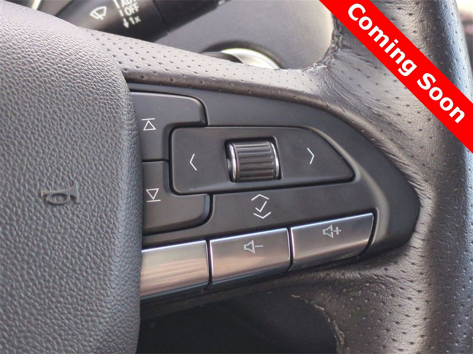 Thumbnail: 2023 Cadillac XT4 - 25