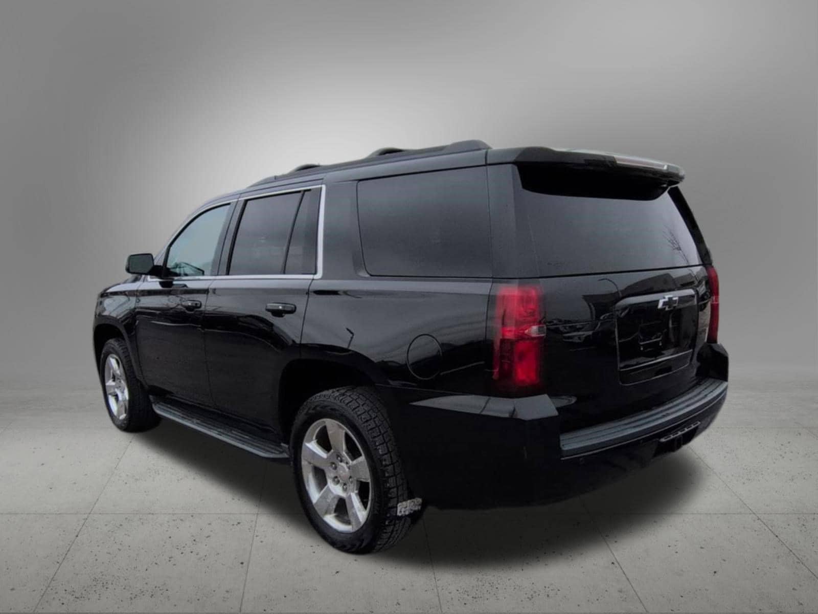 Thumbnail: 2016 Chevrolet Tahoe - 4