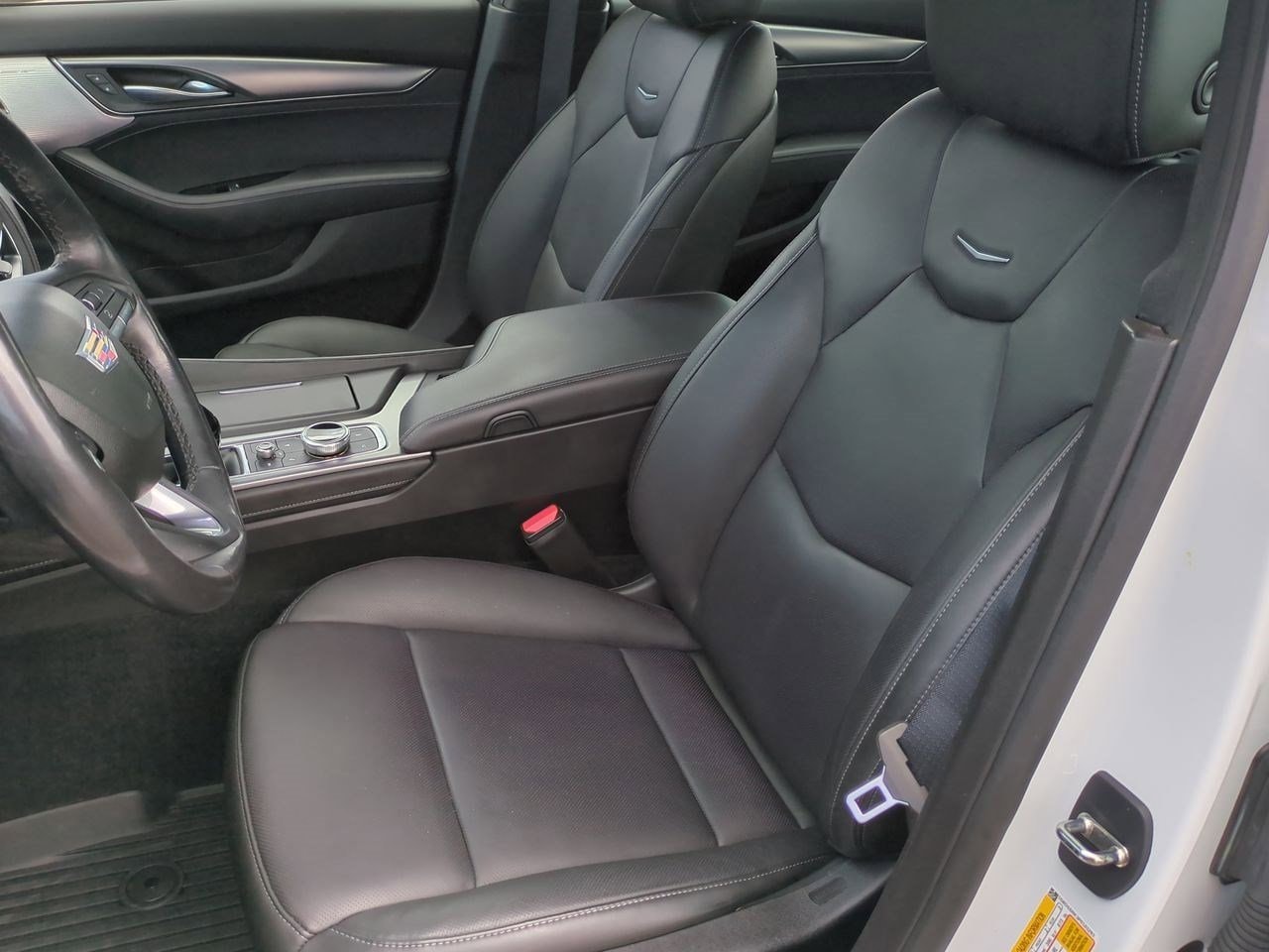 Thumbnail: 2023 Cadillac CT5 - 15