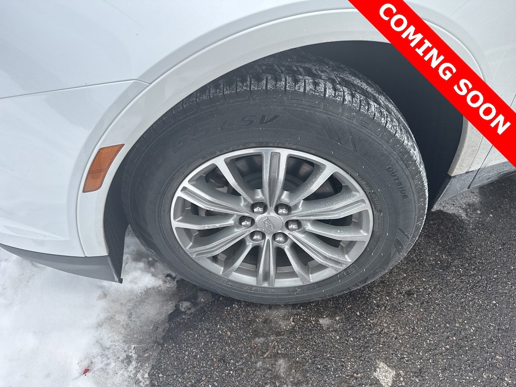 Used 2017 CADILLAC XT5 Luxury FWD SUV