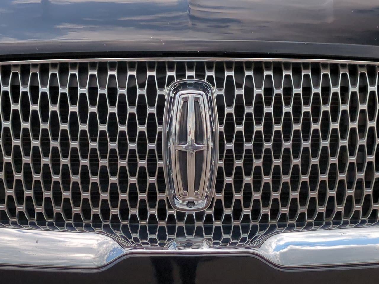 Thumbnail: 2022 Lincoln Navigator L - 10