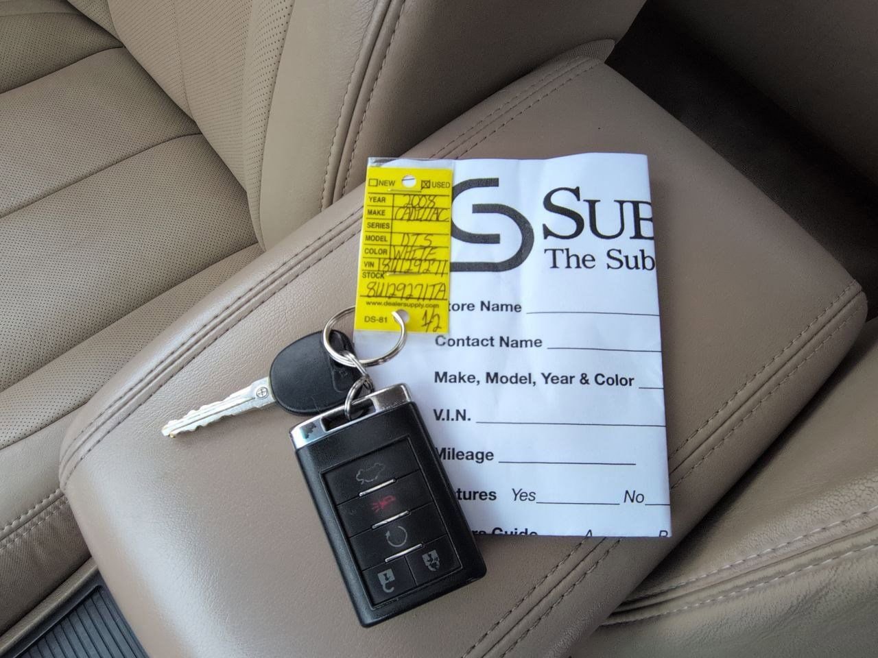 Thumbnail: 2008 Cadillac DTS - 28