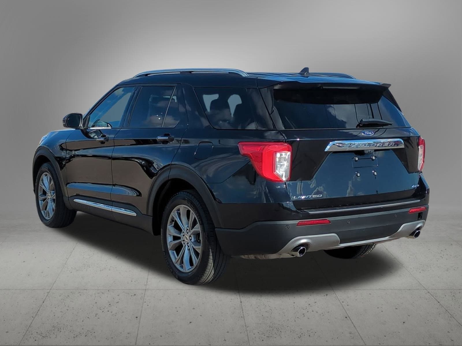 Thumbnail: 2022 Ford Explorer - 4