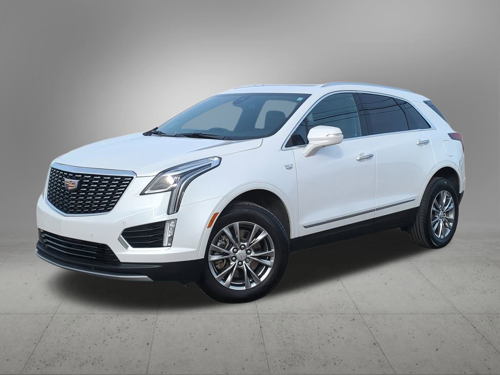 Thumbnail: 2023 Cadillac XT5 - 1