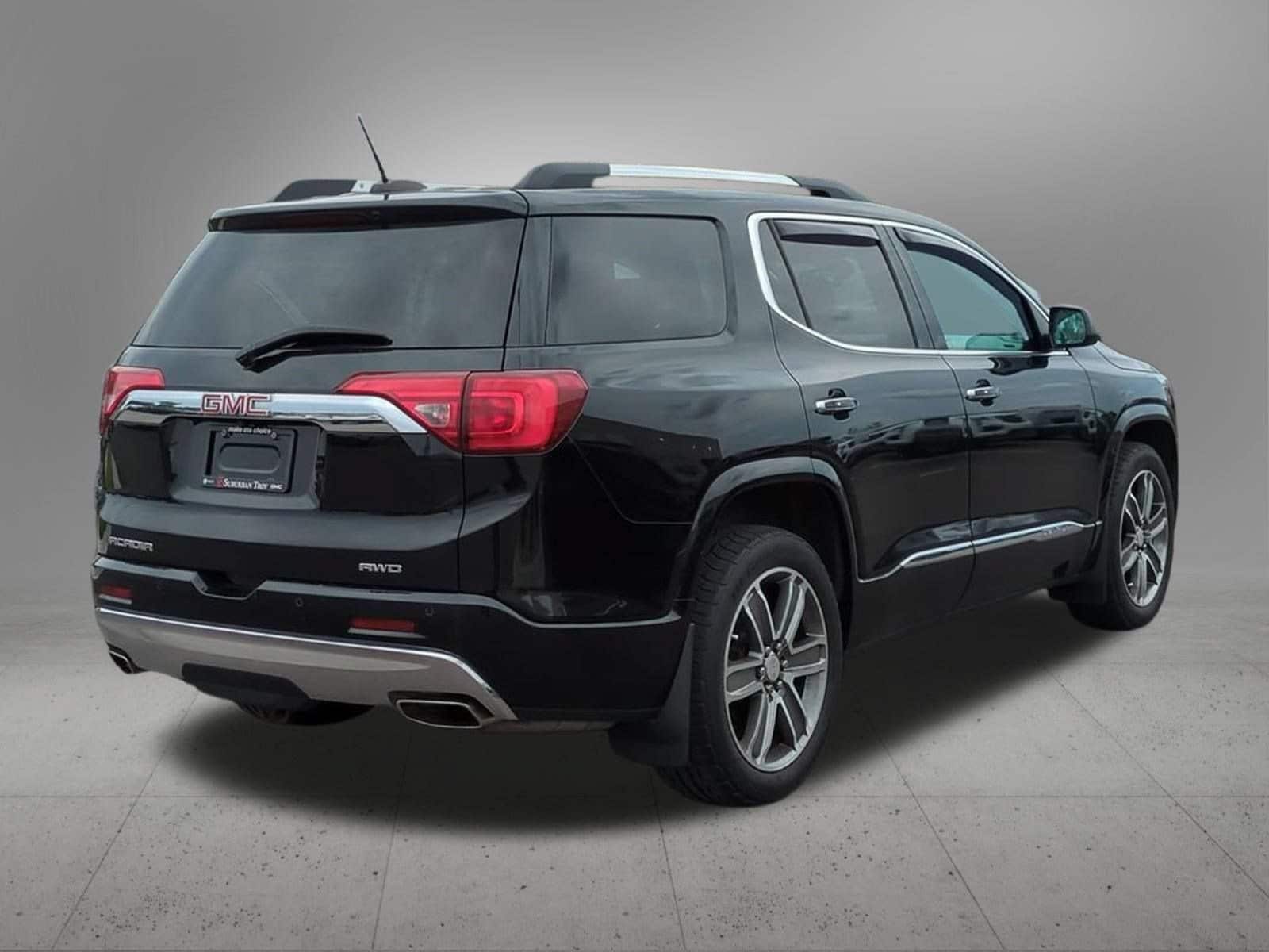 2017 GMC Acadia Denali - Photo 6