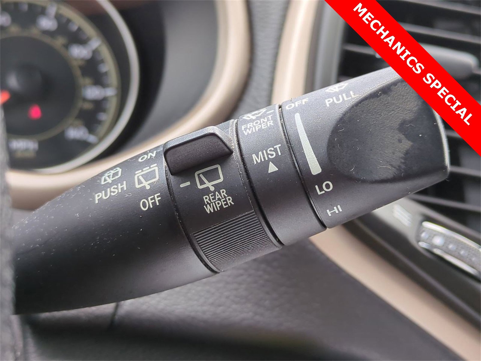 Thumbnail: 2015 Jeep Cherokee - 24