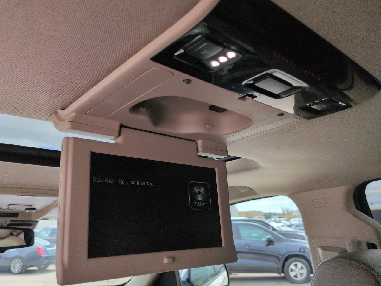 Thumbnail: 2015 Chevrolet Suburban - 37