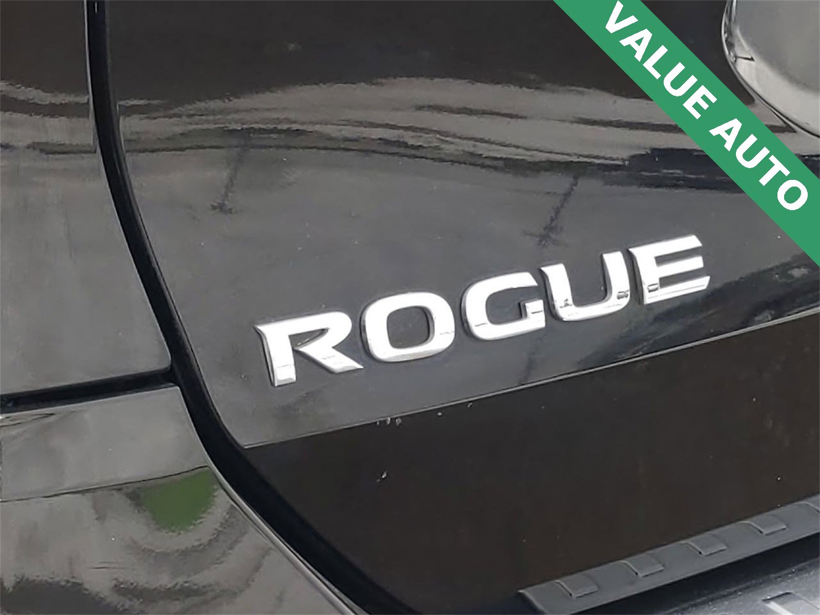 Thumbnail: 2015 Nissan Rogue - 12