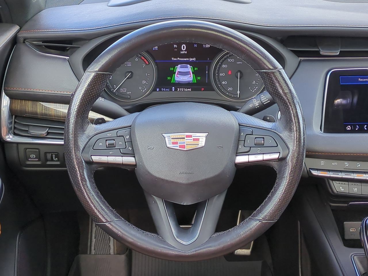 Thumbnail: 2020 Cadillac XT4 - 23