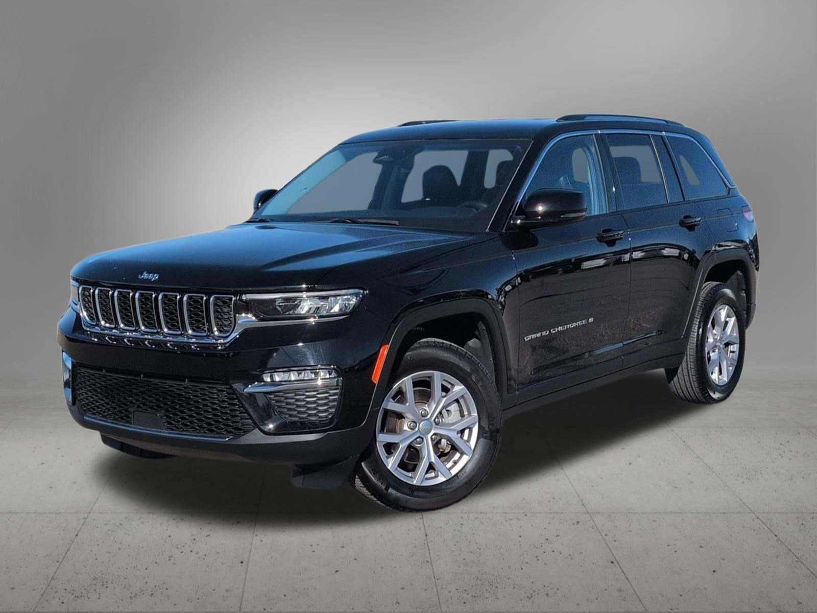 Thumbnail: 2022 Jeep Grand Cherokee - 1