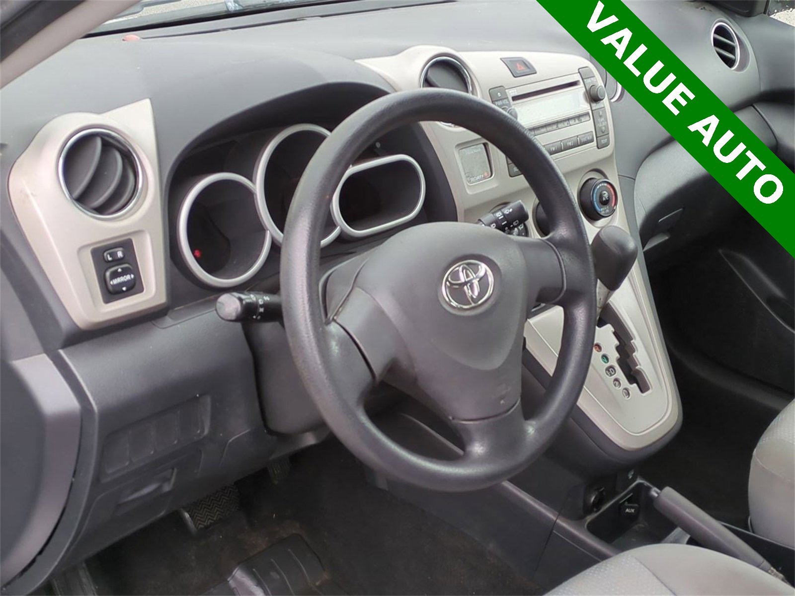 Used 2009 Toyota Matrix S with VIN 2T1LE40E69C011900 for sale in Troy, MI