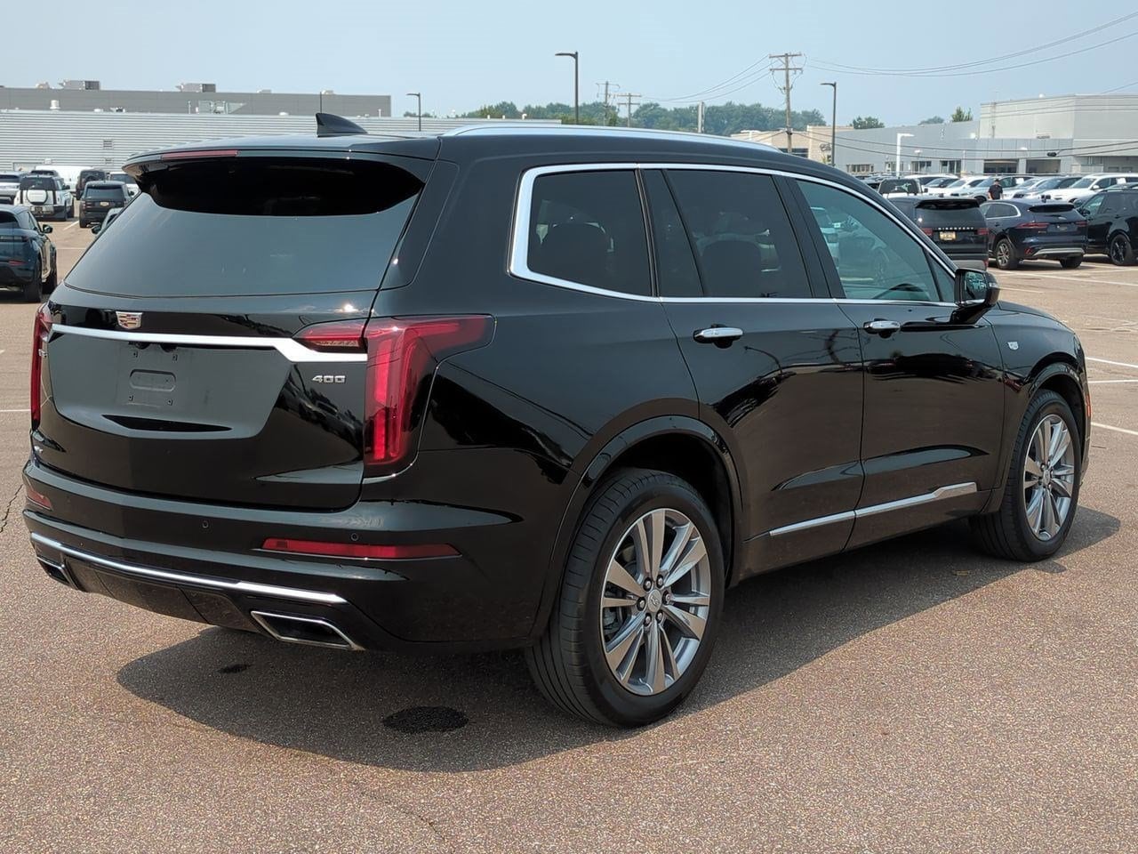 Thumbnail: 2023 Cadillac XT6 - 6