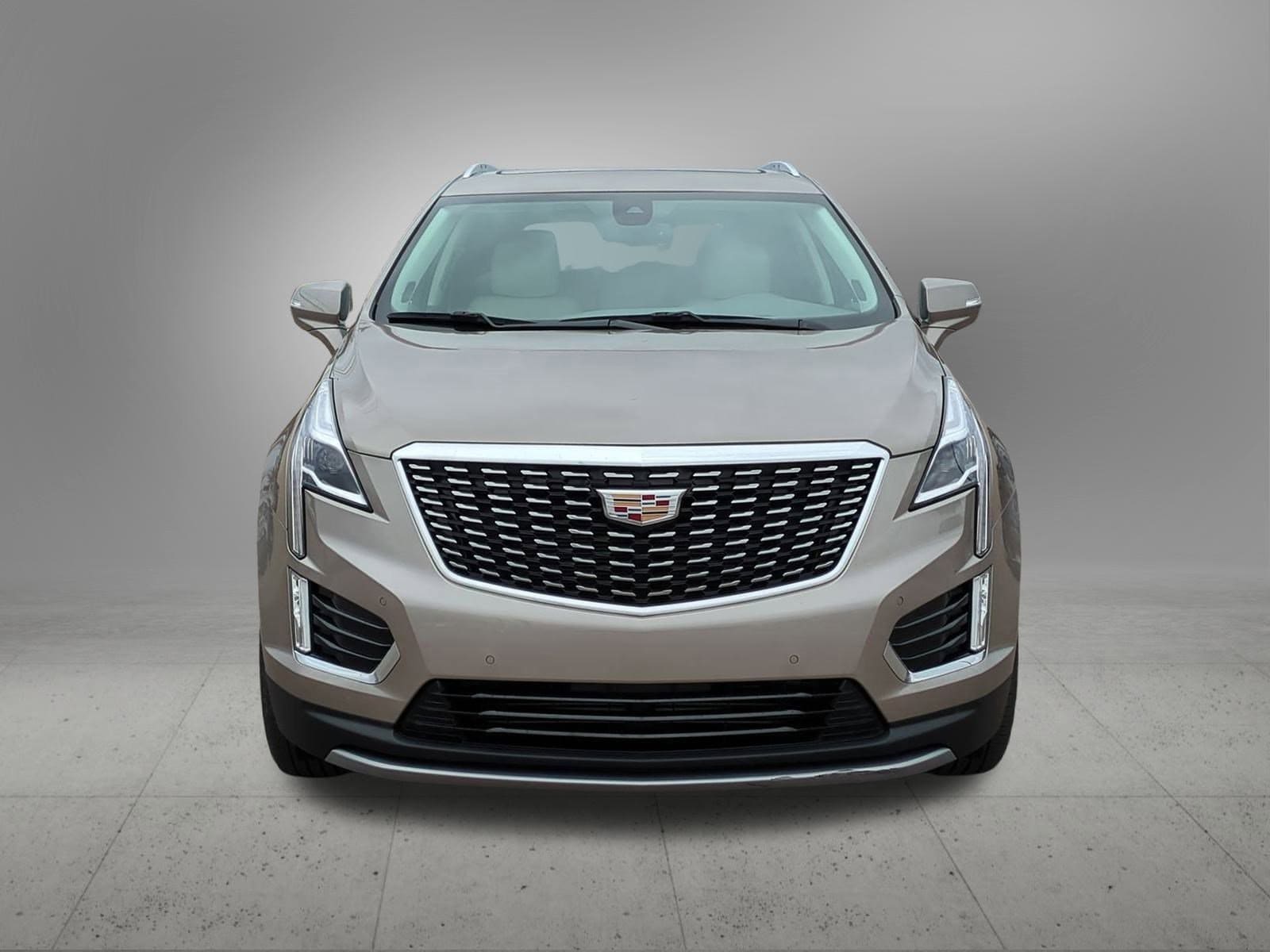 Thumbnail: 2023 Cadillac XT5 - 9