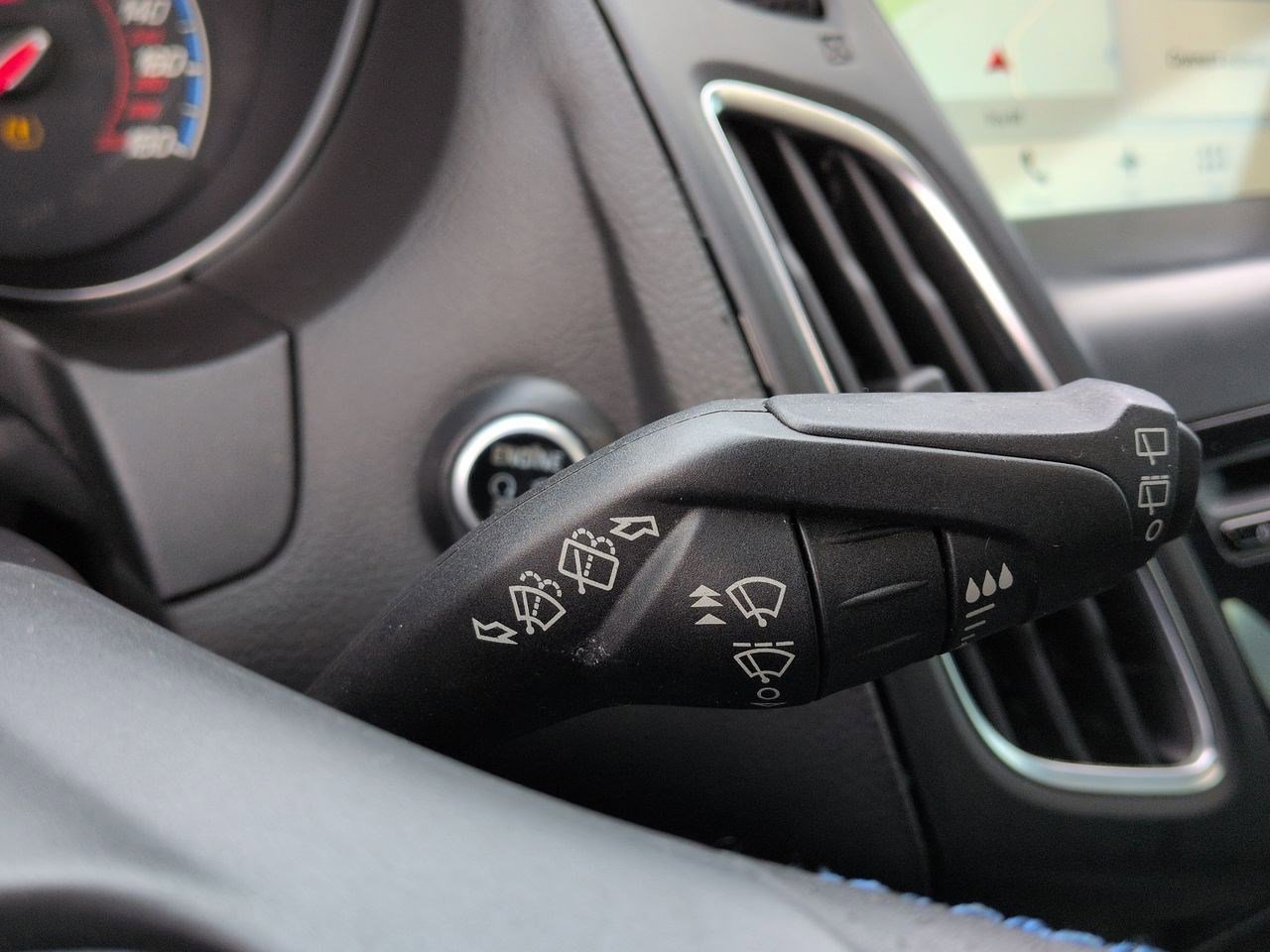 Thumbnail: 2017 Ford Focus - 26