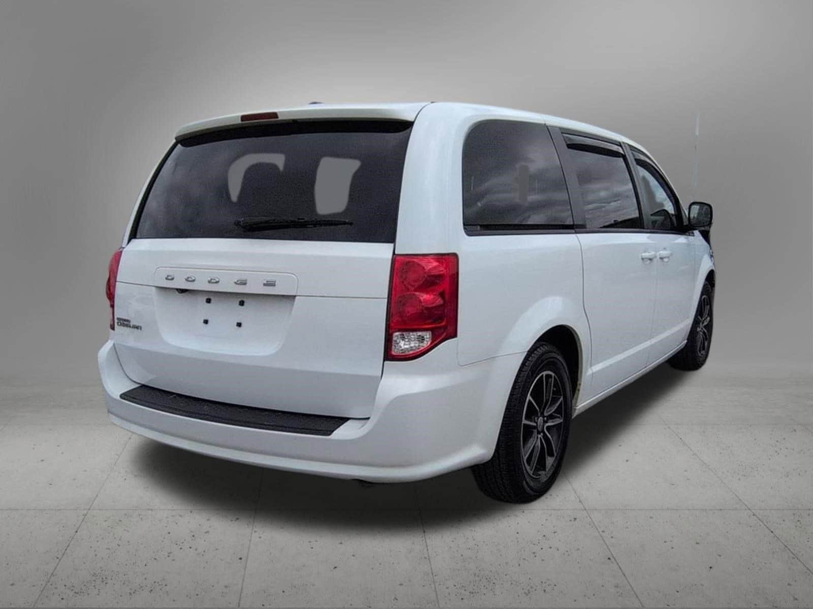 Thumbnail: 2019 Dodge Grand Caravan - 5