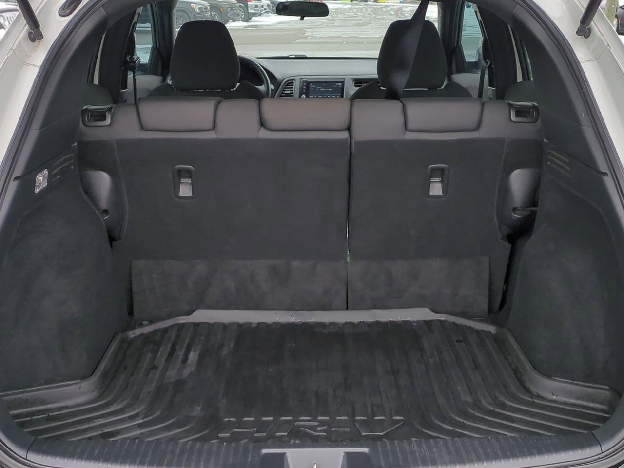 Thumbnail: 2019 Honda HR-V - 32