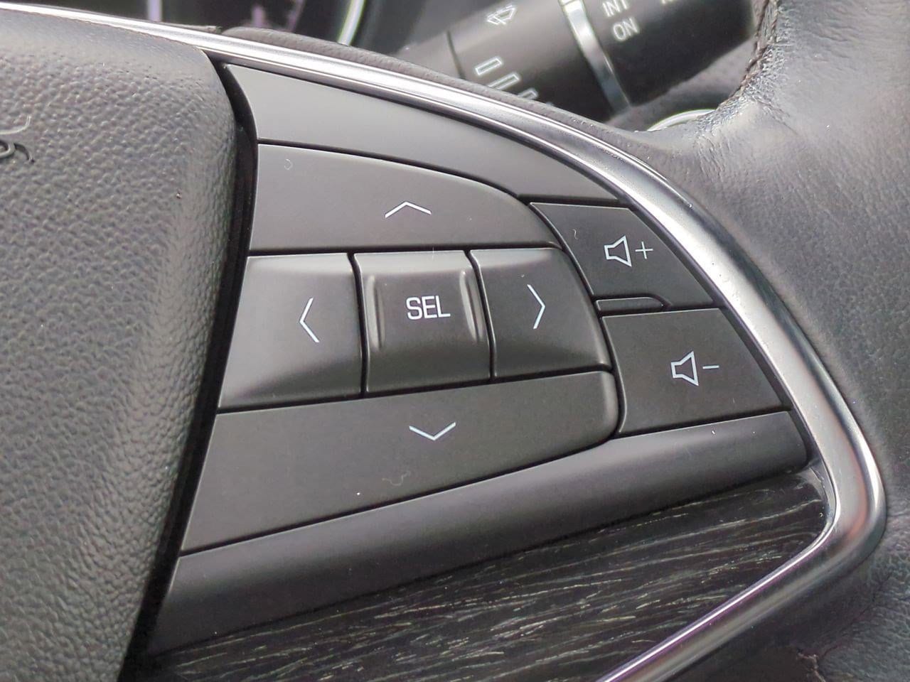 Thumbnail: 2023 Cadillac XT5 - 25