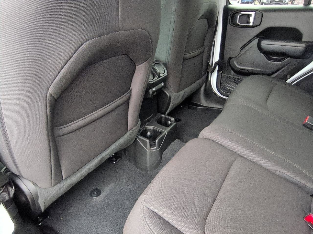 Thumbnail: 2022 Jeep Wrangler - 17