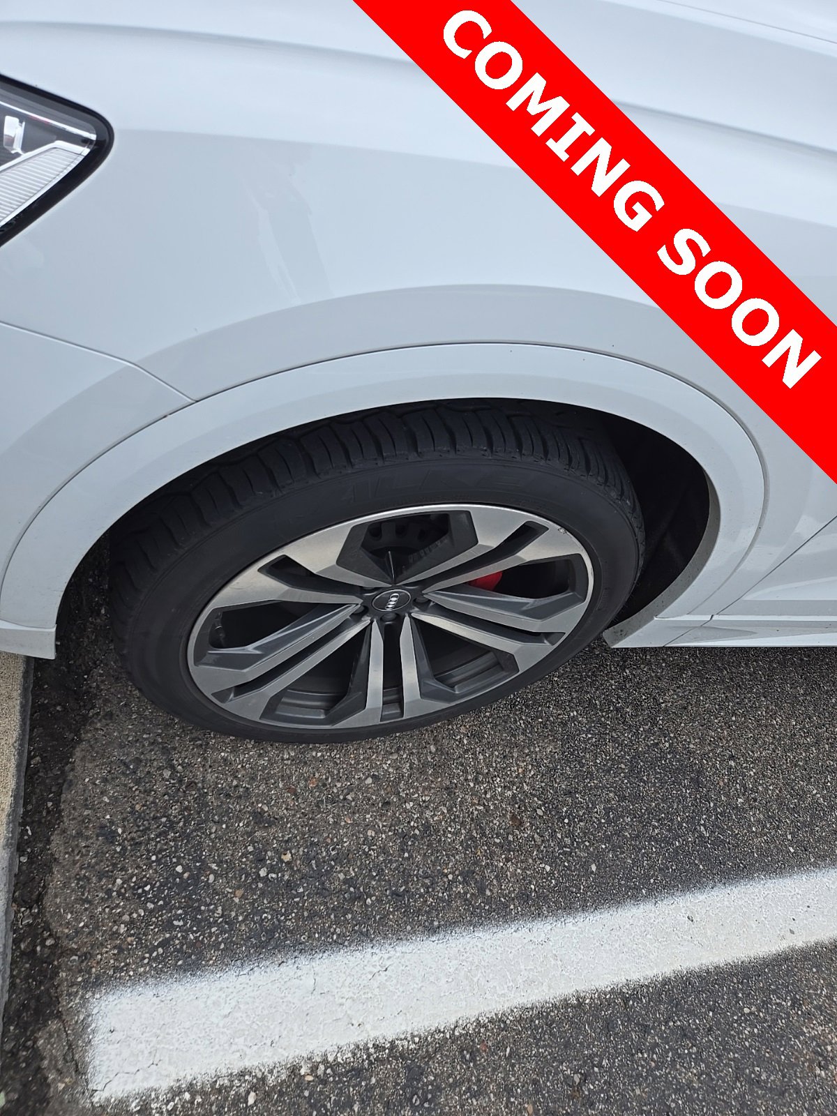 2019 Audi Q8 Premium Plus photo 2