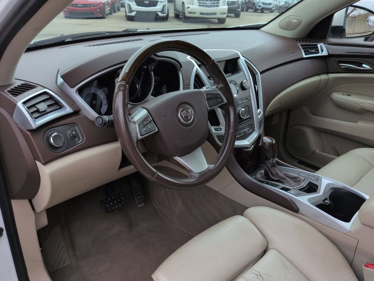 Thumbnail: 2011 Cadillac SRX - 2