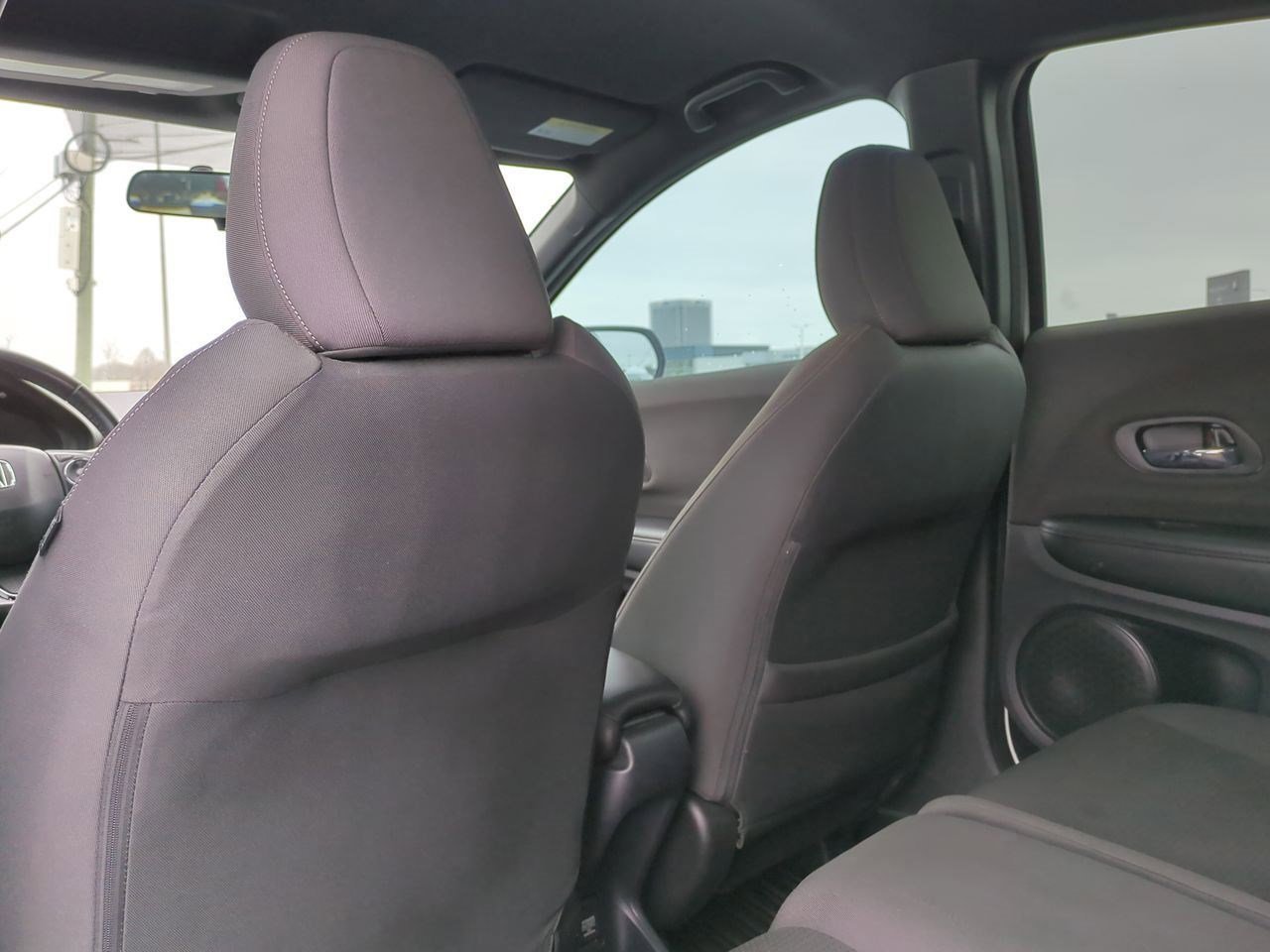 Thumbnail: 2019 Honda HR-V - 18