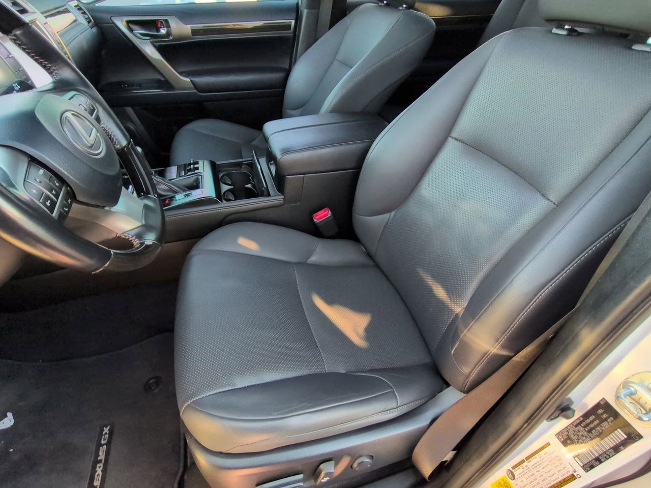 Thumbnail: 2021 Lexus GX - 16