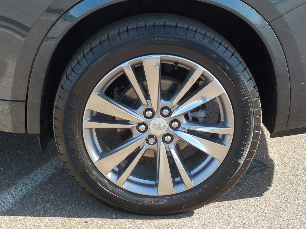 Thumbnail: 2023 Cadillac XT6 - 13