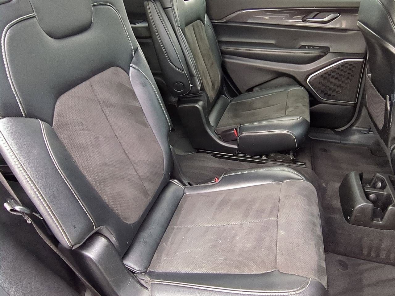 Thumbnail: 2021 Jeep Grand Cherokee L - 18