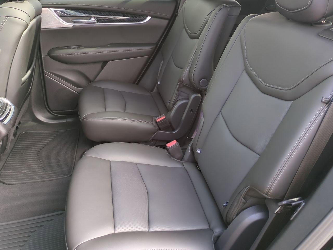 Thumbnail: 2024 Cadillac XT6 - 19