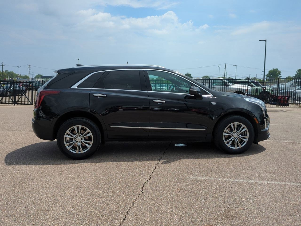 Thumbnail: 2023 Cadillac XT5 - 7