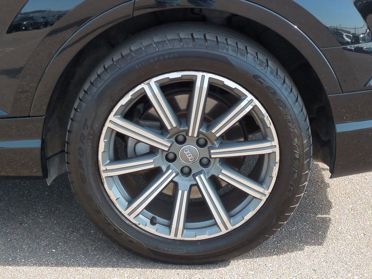 Thumbnail: 2017 Audi Q7 - 12