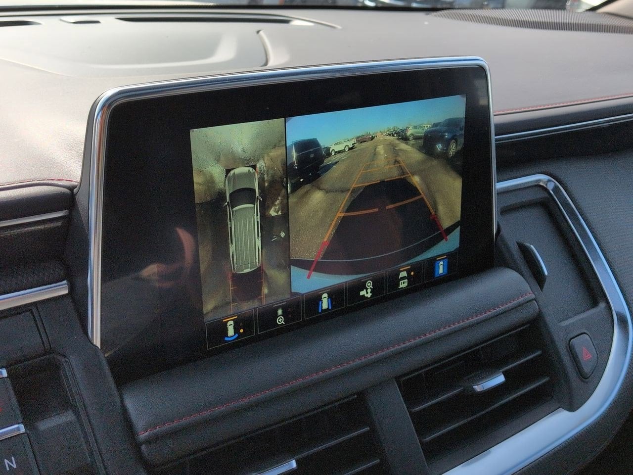 Thumbnail: 2023 Chevrolet Suburban - 29