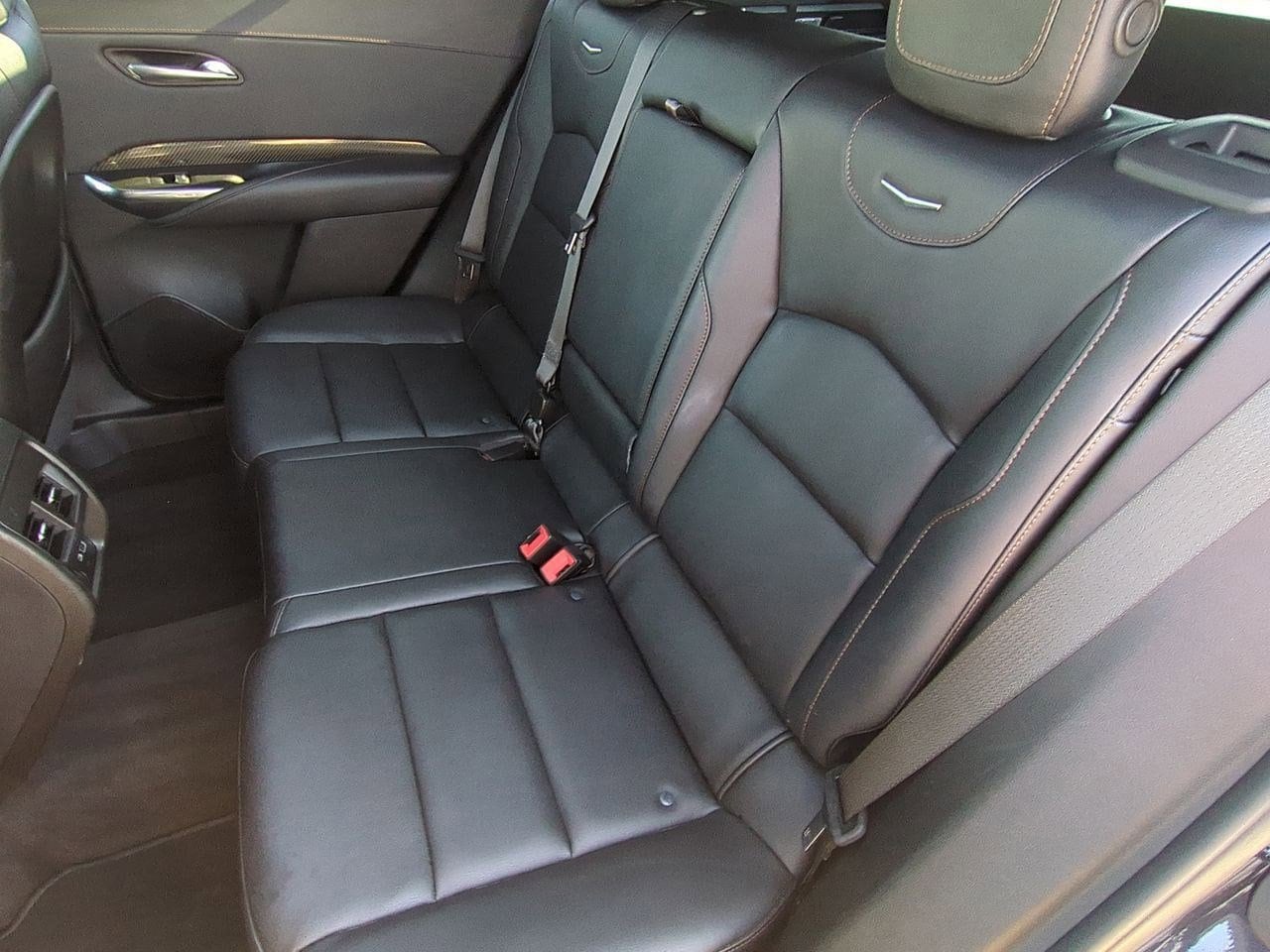 Thumbnail: 2023 Cadillac XT4 - 19