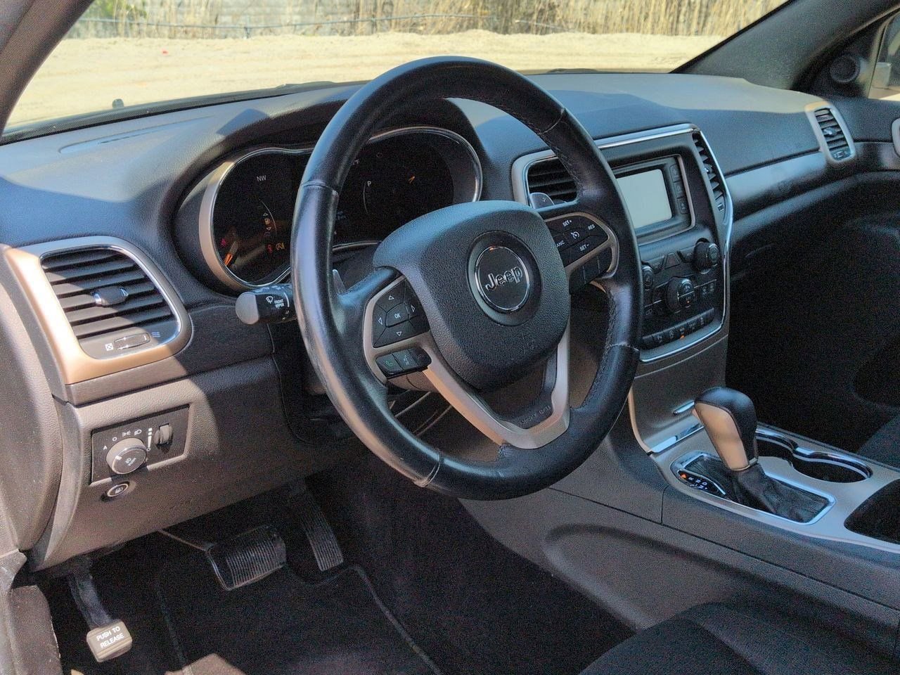 Thumbnail: 2017 Jeep Grand Cherokee - 2