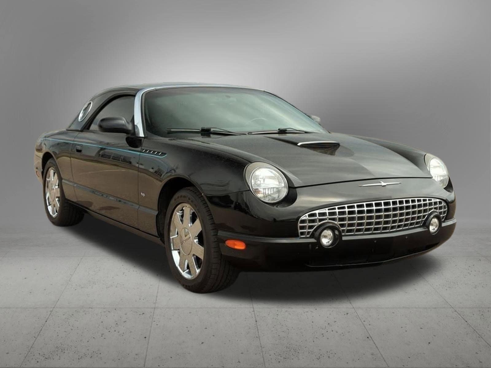 Thumbnail: 2003 Ford Thunderbird - 8