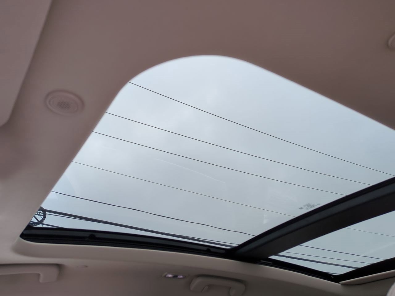 Thumbnail: 2022 Lincoln Corsair - 18