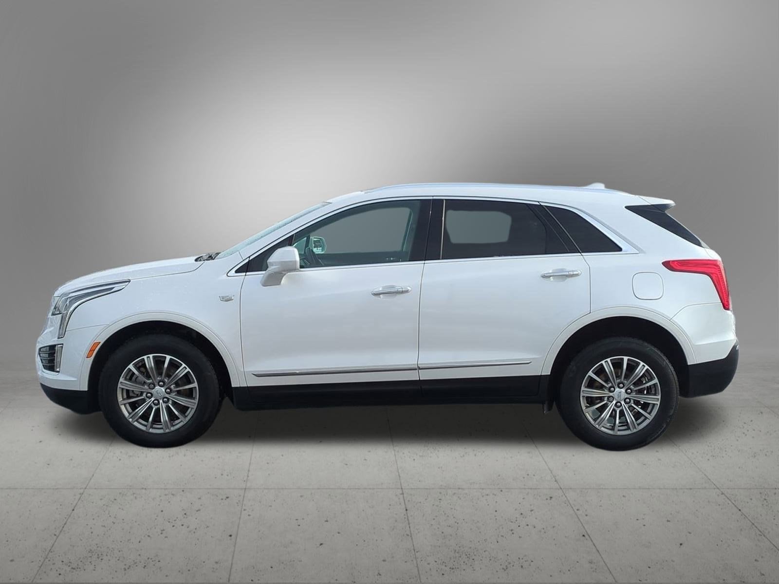 Thumbnail: 2018 Cadillac XT5 - 3