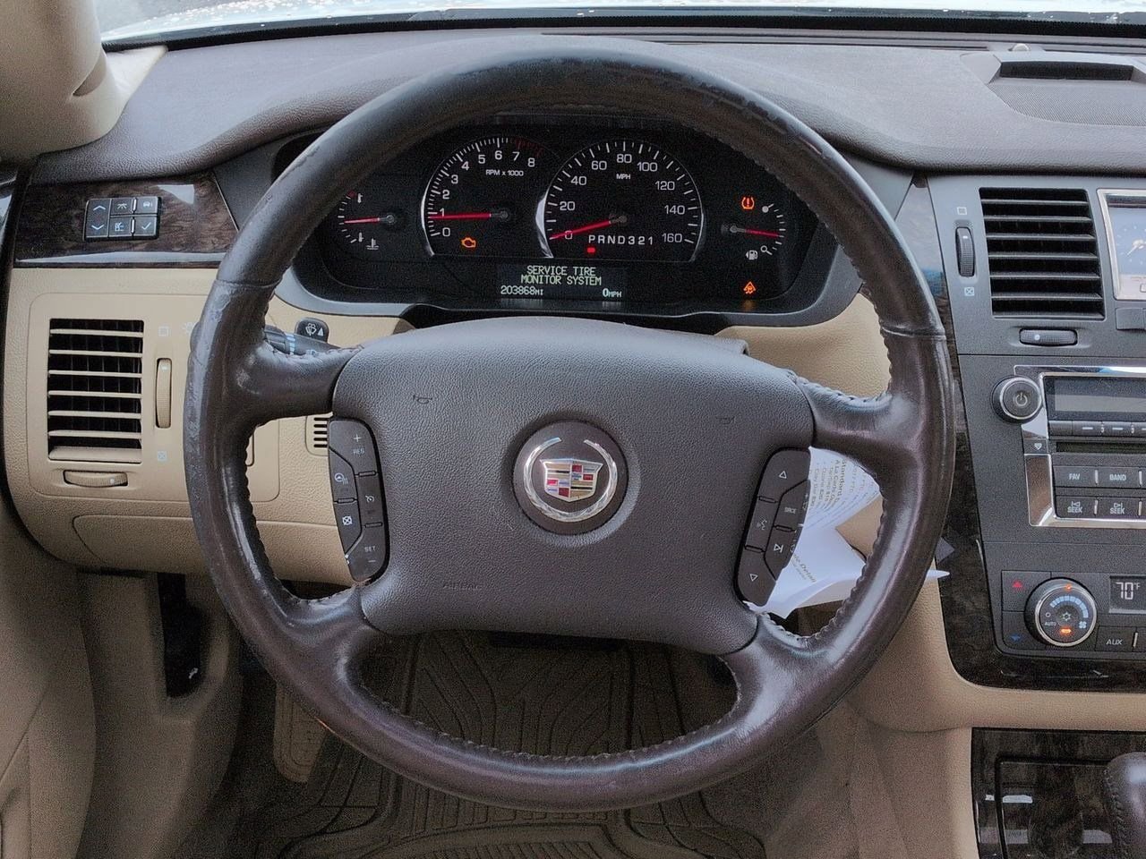 Thumbnail: 2008 Cadillac DTS - 20