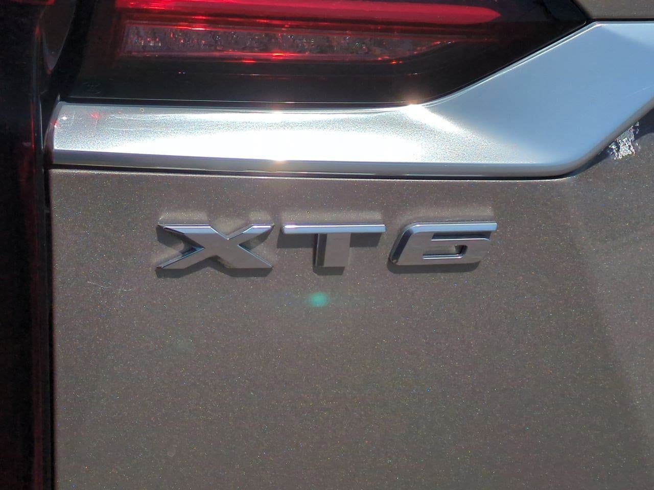 2022 Cadillac XT6 Premium Luxury 12