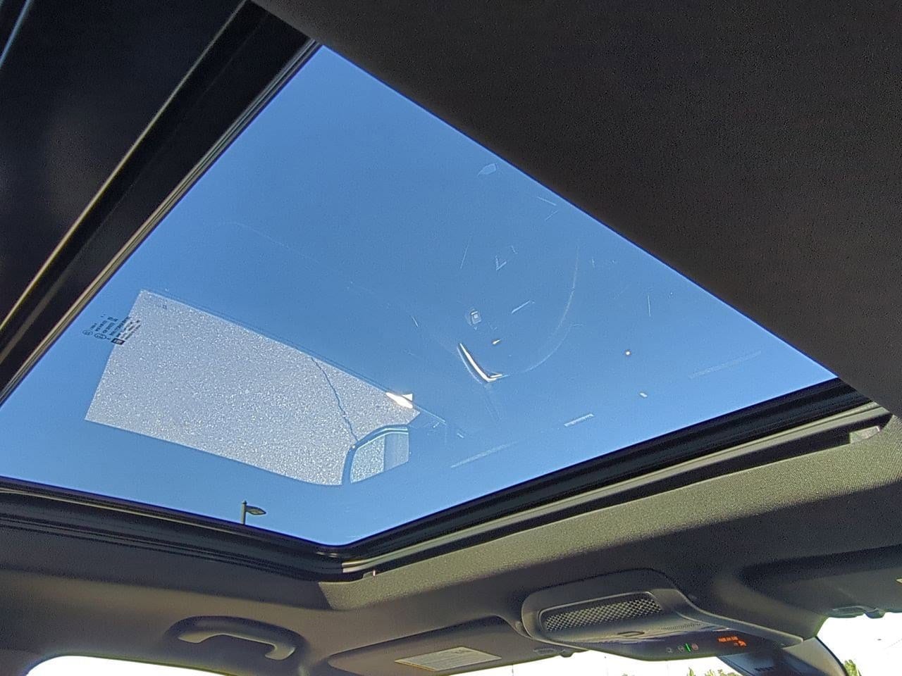 Thumbnail: 2025 Cadillac XT6 - 21