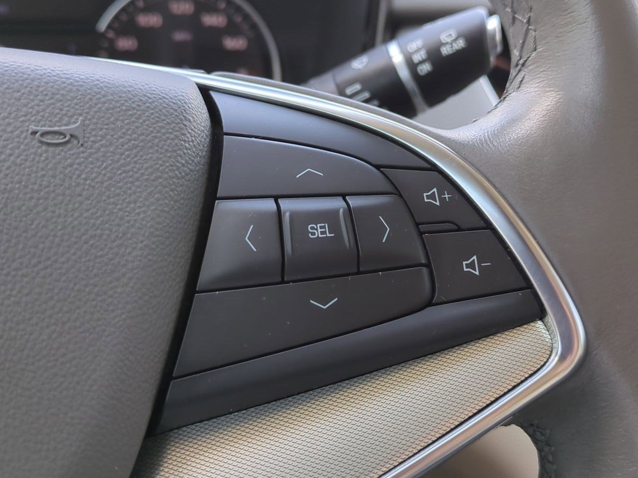 Thumbnail: 2022 Cadillac XT5 - 25