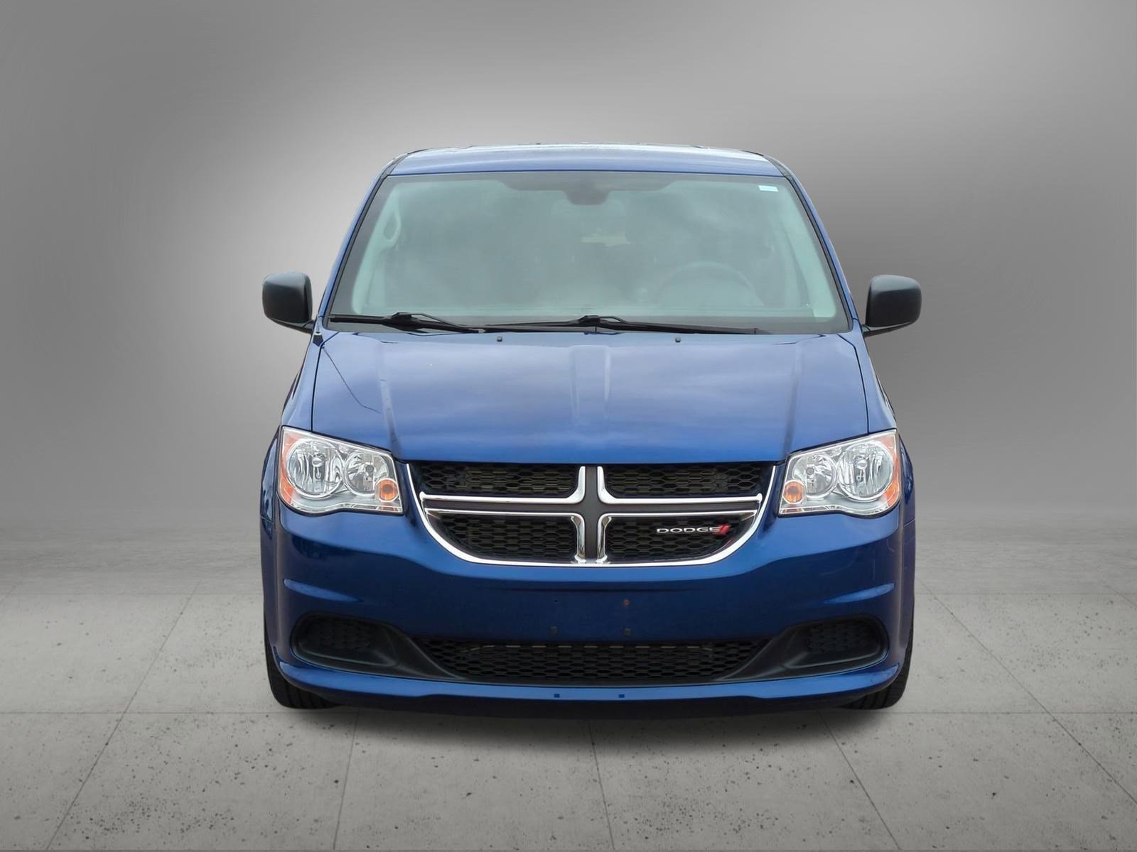Thumbnail: 2019 Dodge Grand Caravan - 9