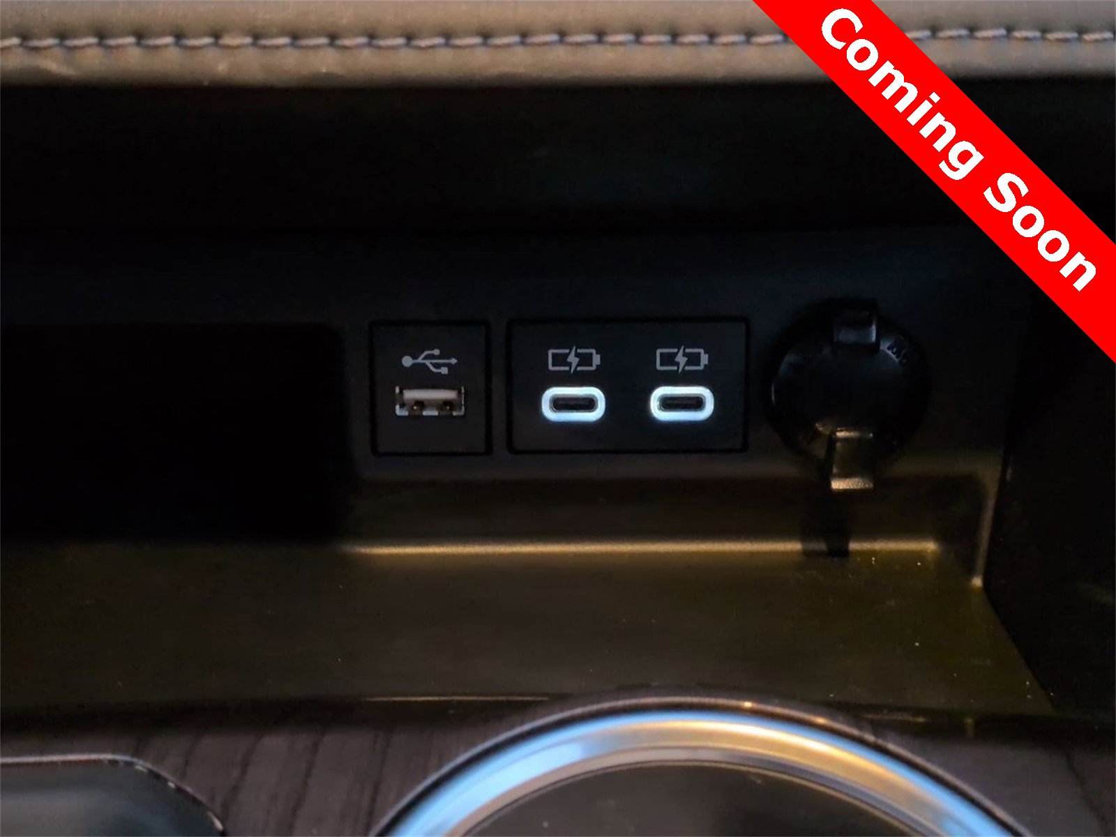 Thumbnail: 2023 Toyota Highlander - 30