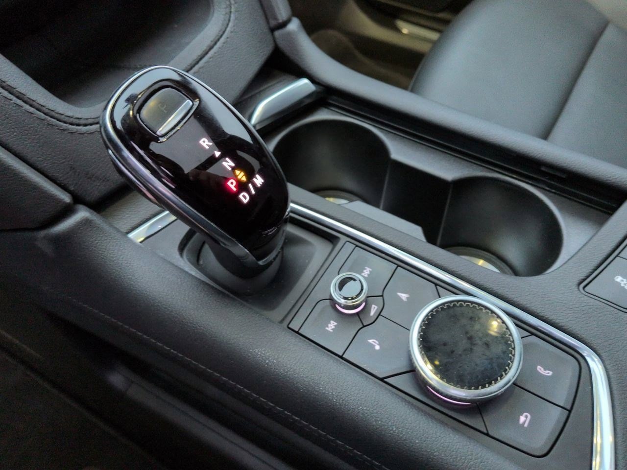 Thumbnail: 2023 Cadillac XT5 - 34