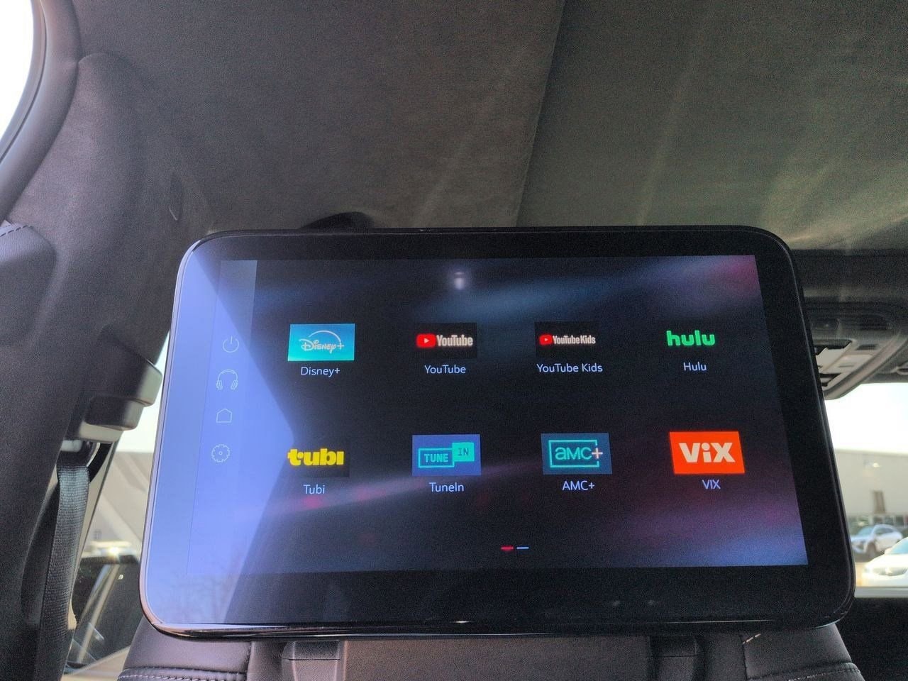 Thumbnail: 2025 Cadillac Escalade - 23