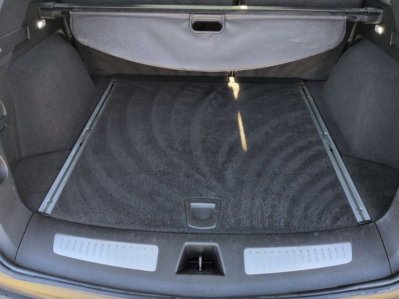 Thumbnail: 2023 Cadillac XT5 - 36