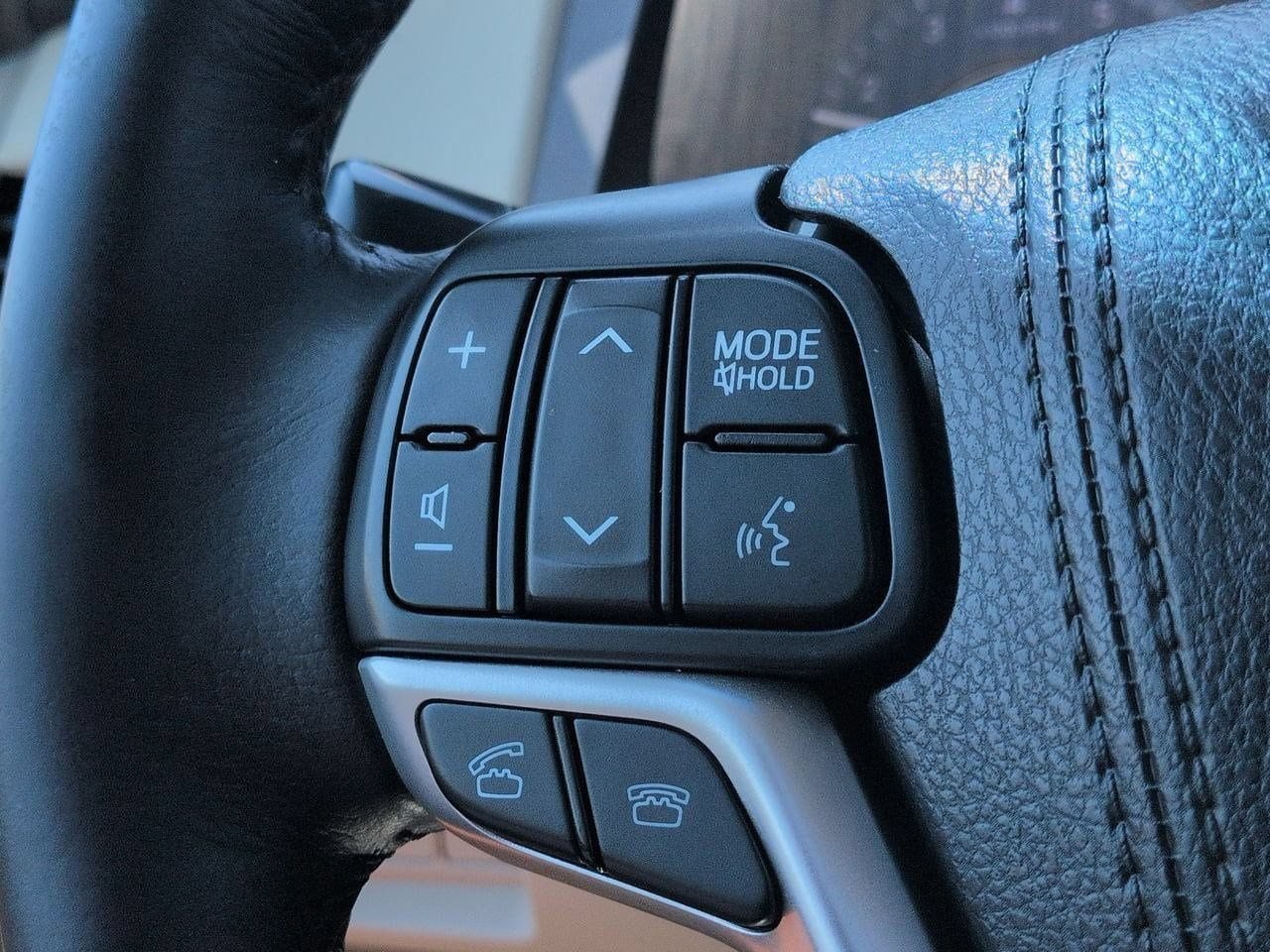 2015 Toyota Sienna XLE - Photo 24