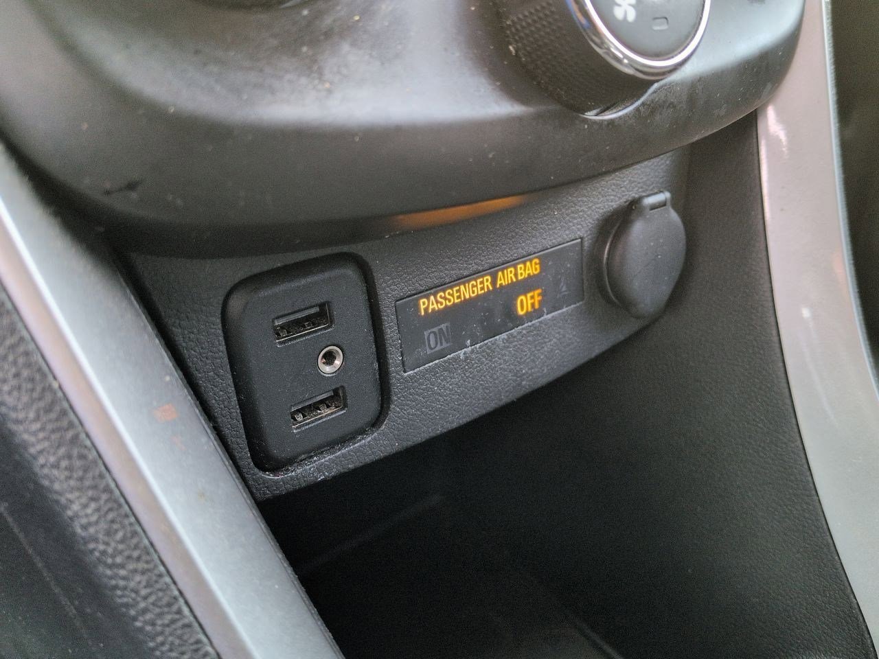 Thumbnail: 2021 Chevrolet Trax - 28