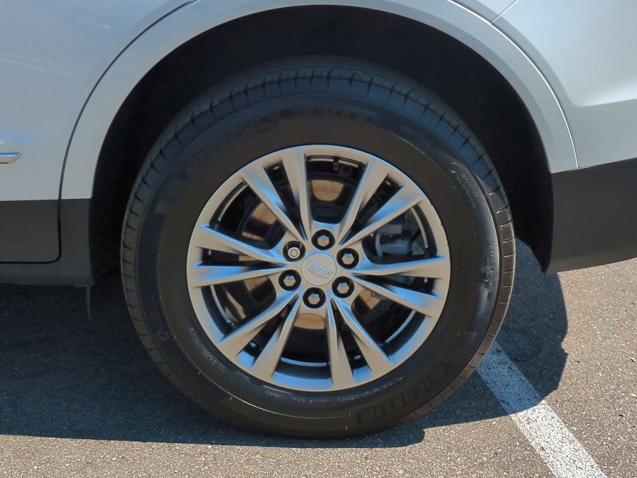 Thumbnail: 2023 Cadillac XT5 - 13